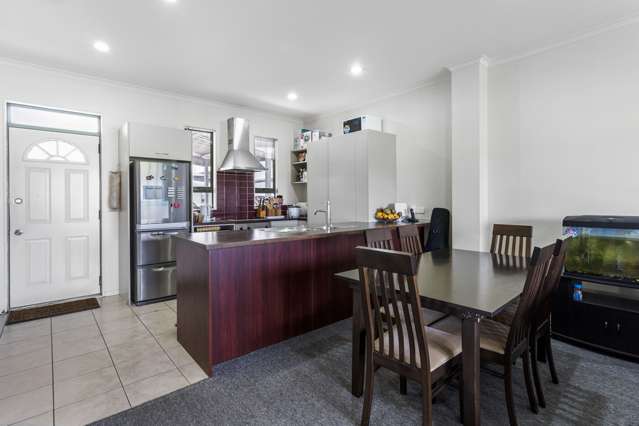 8/150 Chapel Road Flat Bush_1