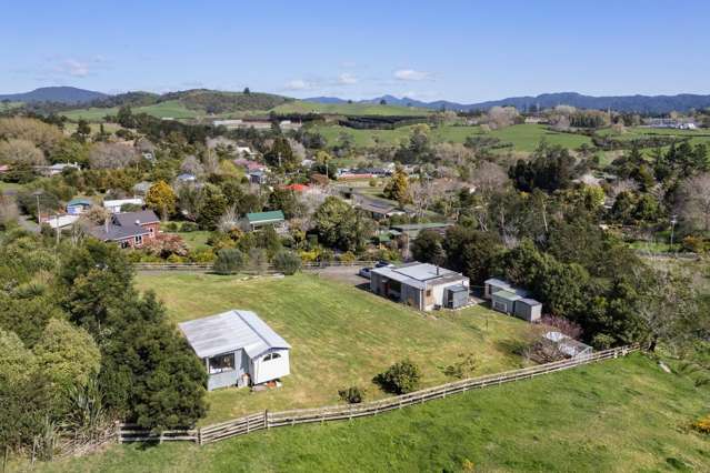 7 Penny Lane Waikino_1