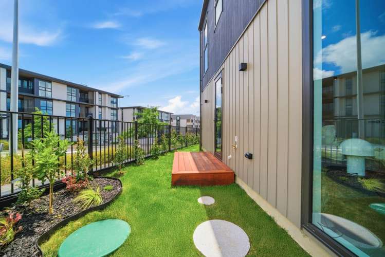 2 Kiokio Street Long Bay_22