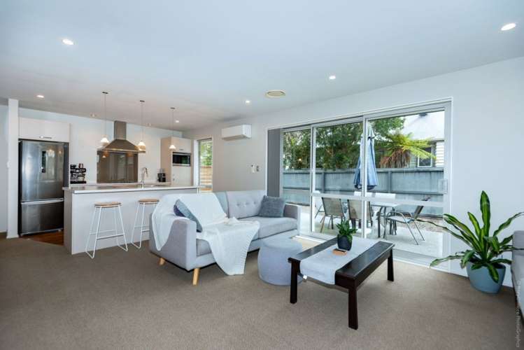 10 Bideford Place Dallington_11