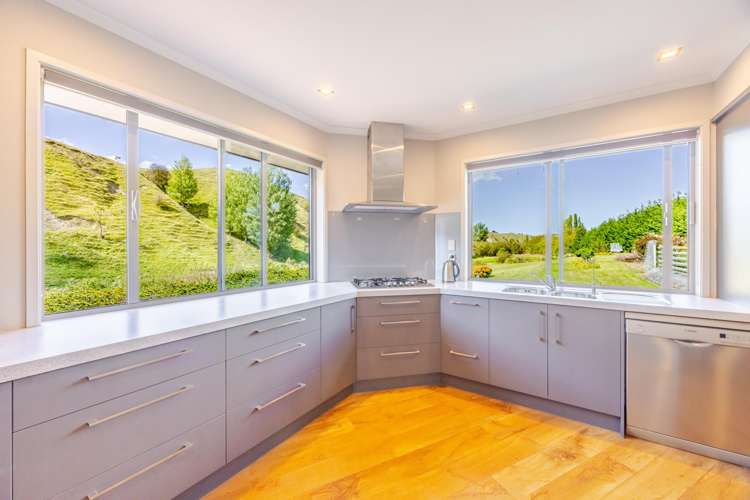 1127 Pourerere Road_4