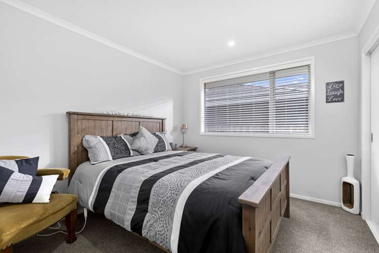 11 Orchard Terrace Riverhead_8