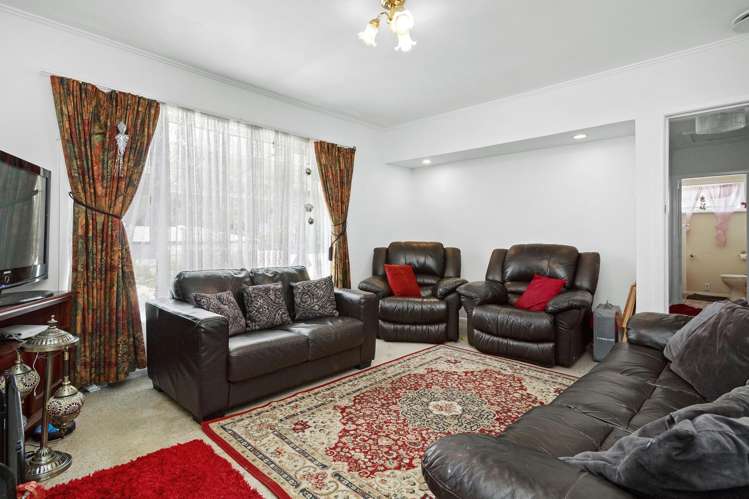 11 Wainuiomata Road_2