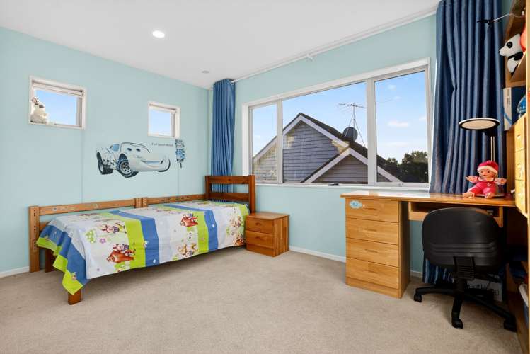 216 Alec Craig Way Gulf Harbour_23