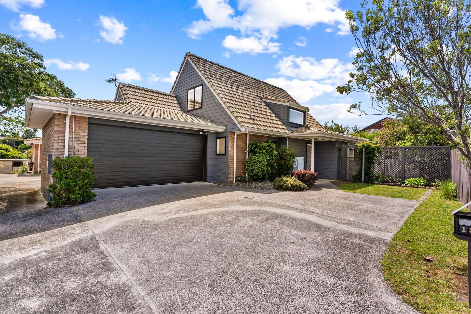 13a Pinewood Grove Botany Downs_0