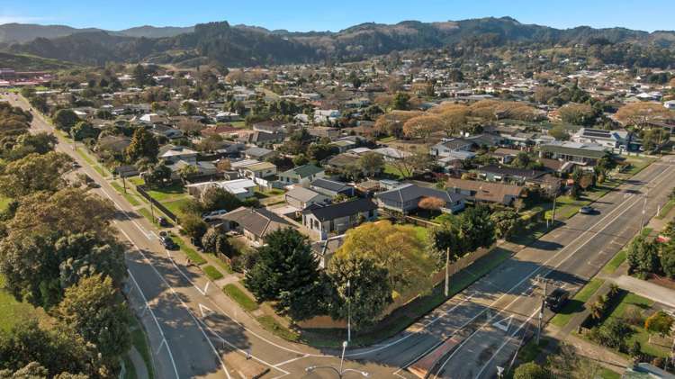 36 Lytton Road Riverdale_19