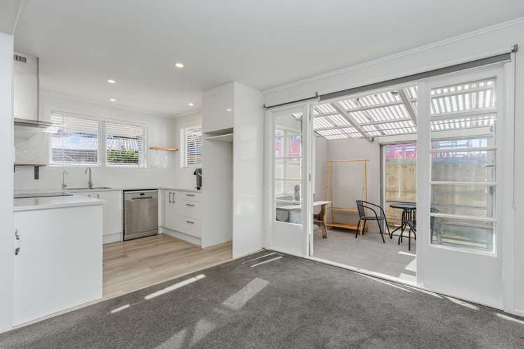 29a Gray Avenue Mangere East_13