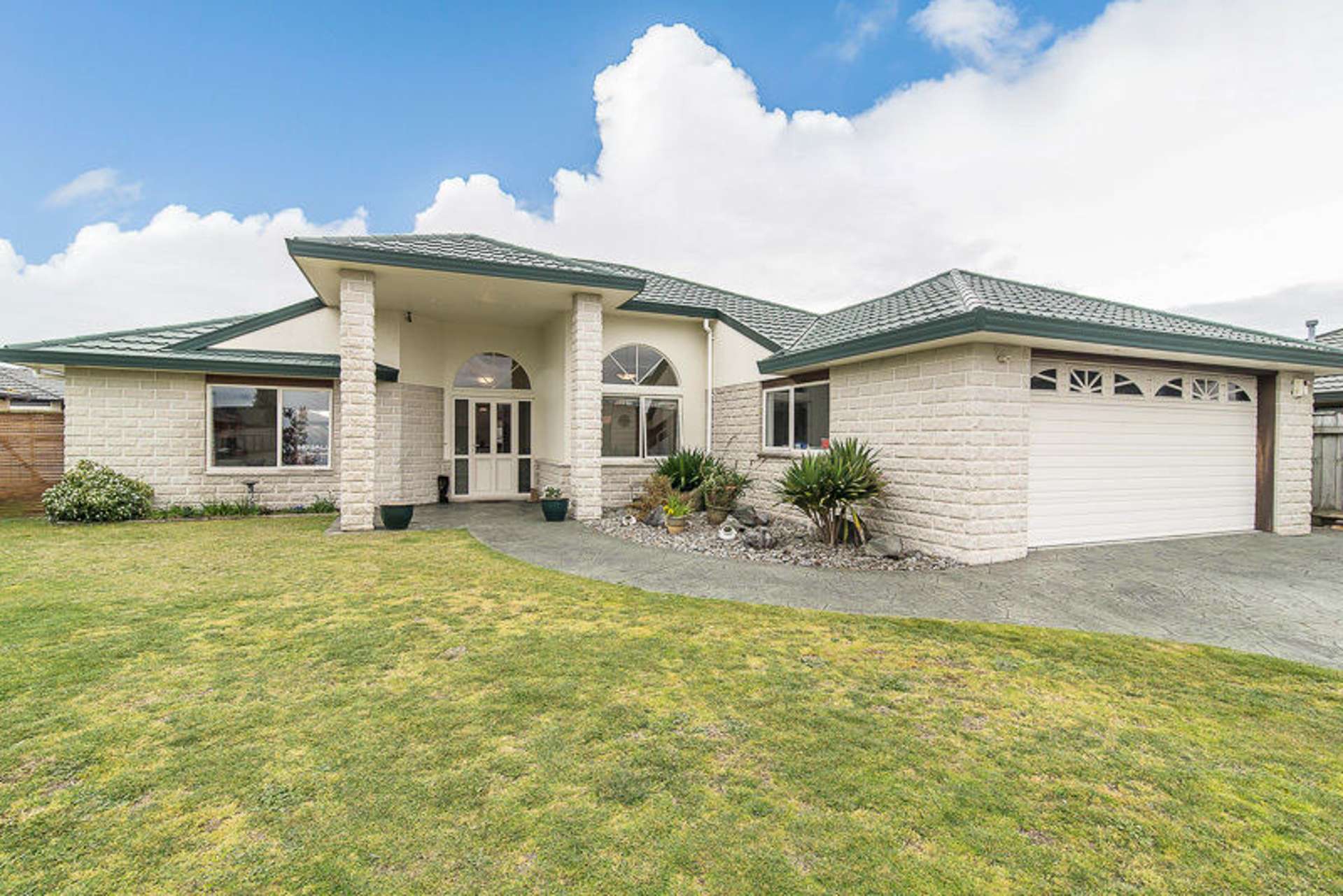 87 Guildford Drive Paraparaumu_0