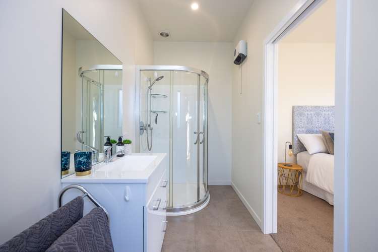 130 Lagoon Avenue Albert Town_22