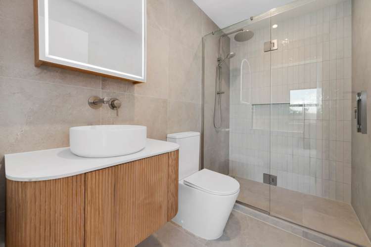 4/97 Cook Street Howick_33