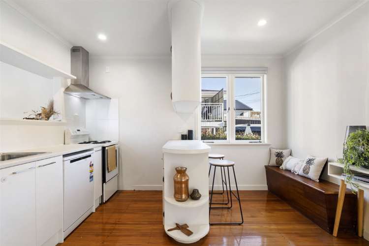 67 Mcleod Road Te Atatu South_8