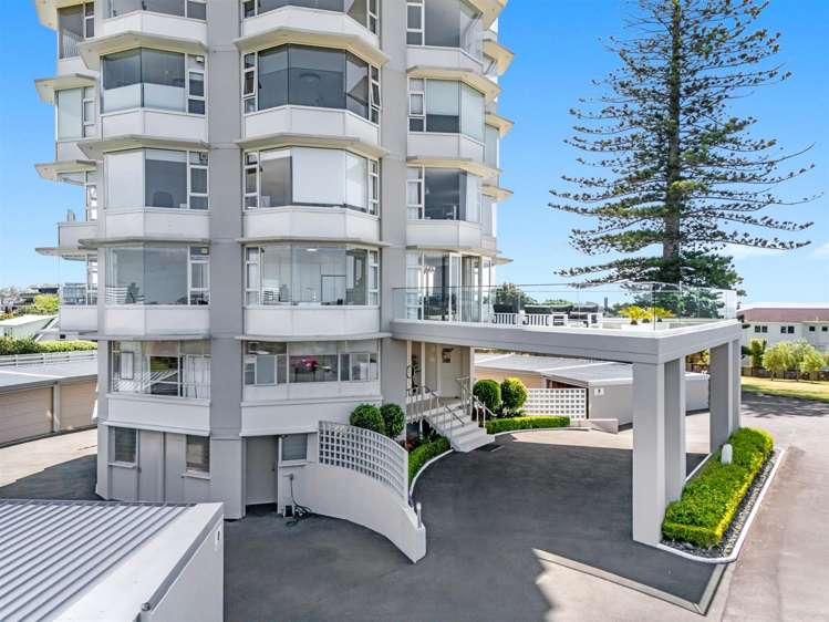 1/90 Kitchener Road_3