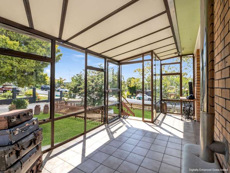 38 Pelorus Street Glenview_23