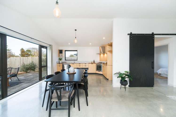 26 Poplar Grove Feilding_15