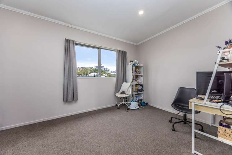 4a/8 Quay Street Auckland Central_10