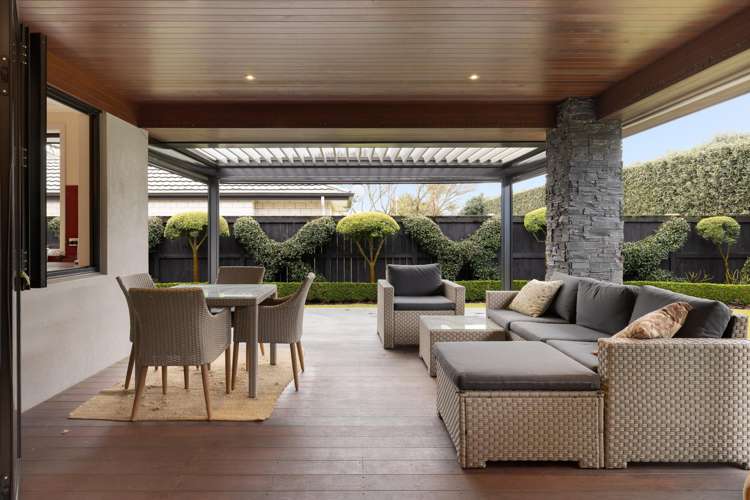 19 Tall Oaks Way Bethlehem_16