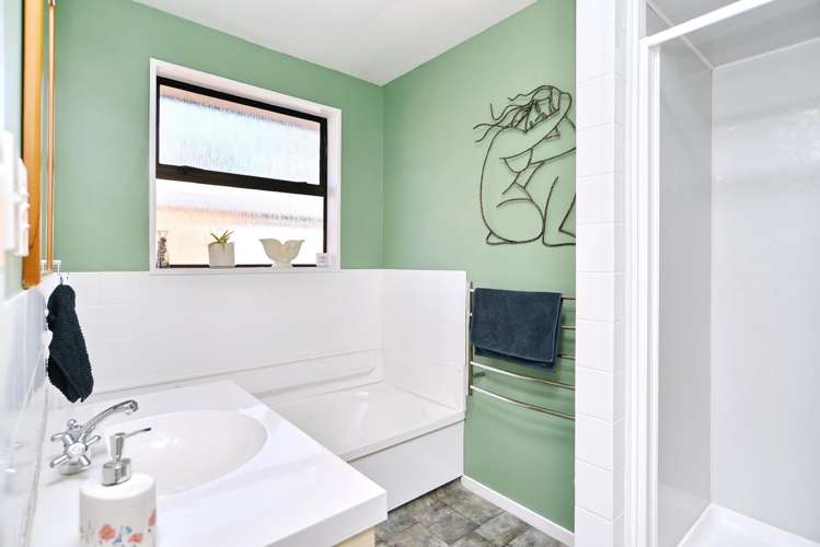 7 Heriott Close Burwood_11
