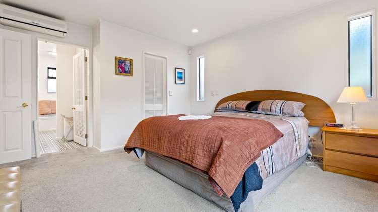 2/50 Wakeman Road Acacia Bay_12