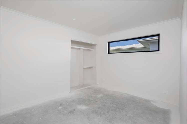 16 Maison Way Rangatira Park_7