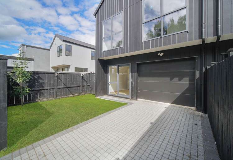 7 Yellow Pear Lane Drury_16