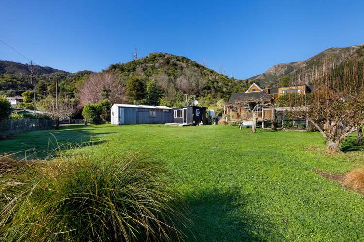 10 Phillips Road Ngakuta Bay_7