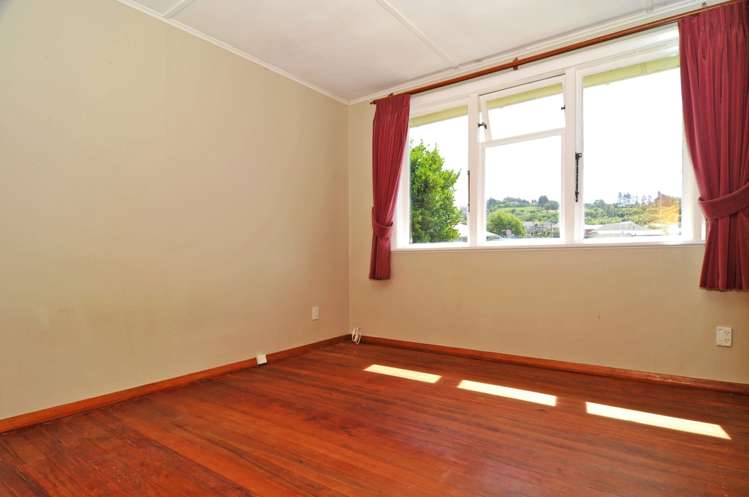 4 Turnbull Street Brockville_9