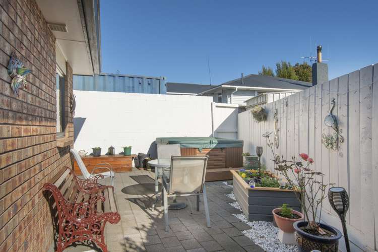 27b Manson Street Gate Pa_14