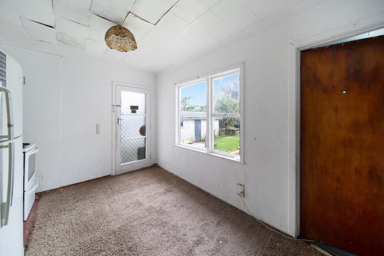 332 Massey Road Mangere East_8