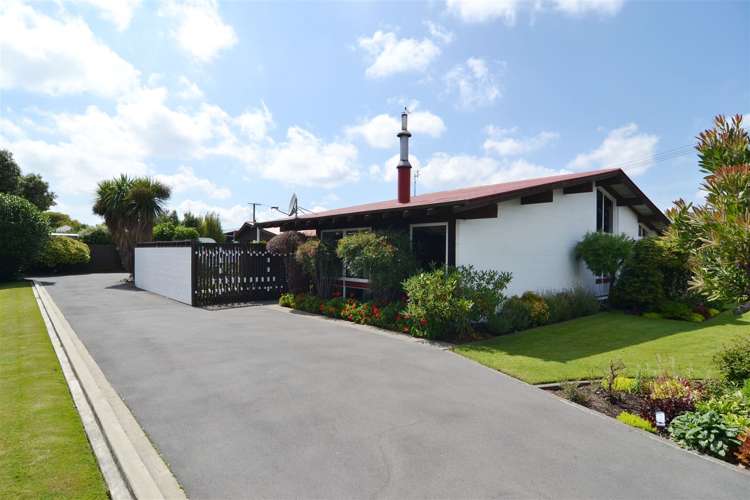 76 Racecourse Road Sockburn_1