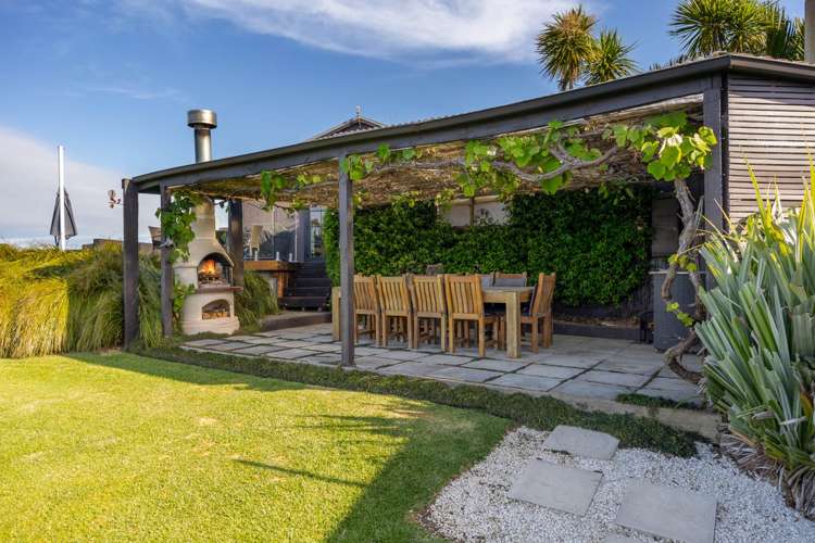 205 Fuller Road South Head_6