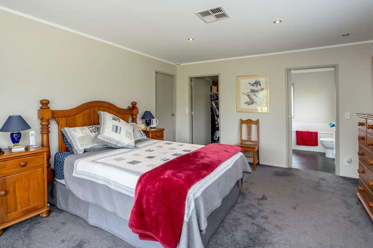 587 Gladstone Road Gladstone_8