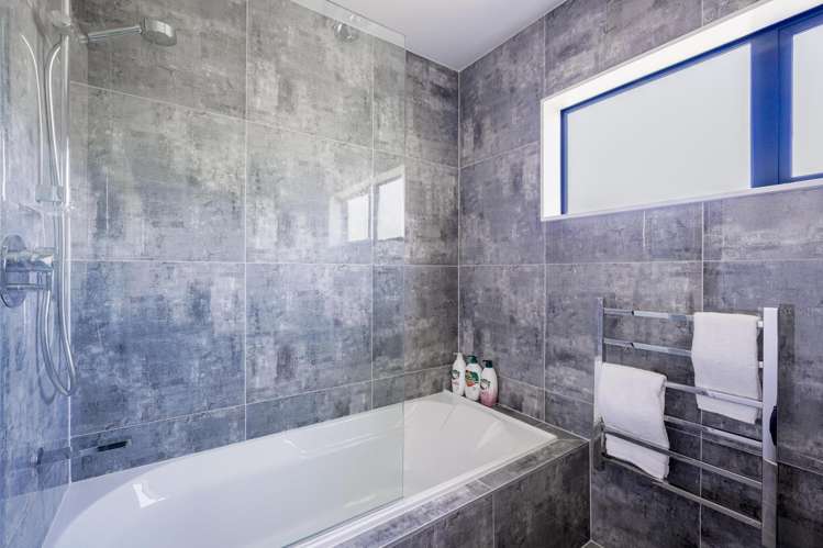 2/26 Long Bay Drive Torbay_13