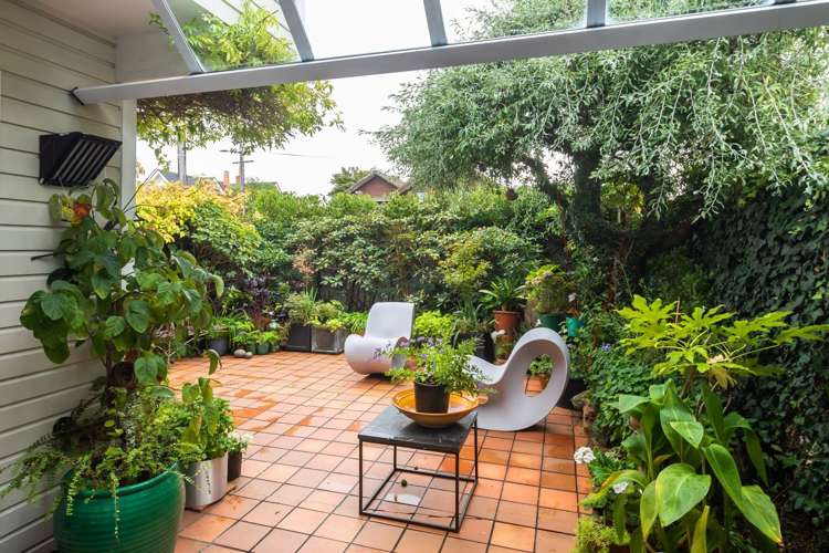 74 Office Road Merivale_9