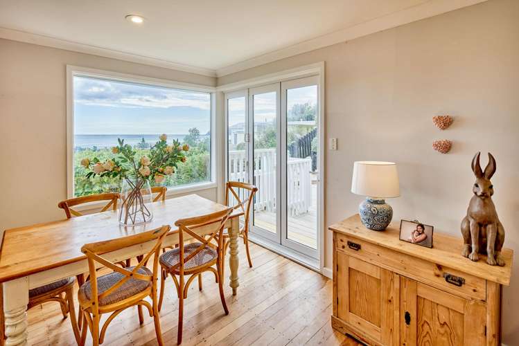 9 Mana View Road Paremata_15