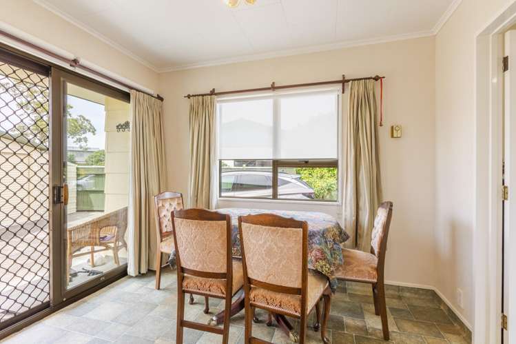 9 Deakin Place Clive_5