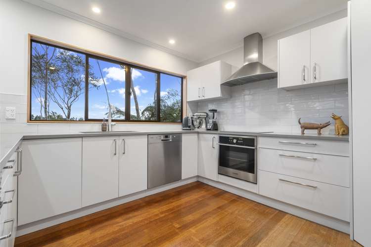 197 Carter Road Oratia_13