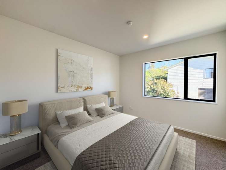 2/12 Molley Green Place 10044_7