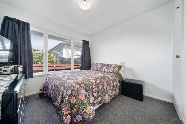 89a Hargood Street Woolston_9