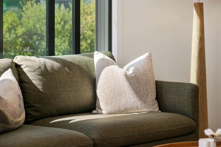 181 Burdon Loop Lake Hawea_24