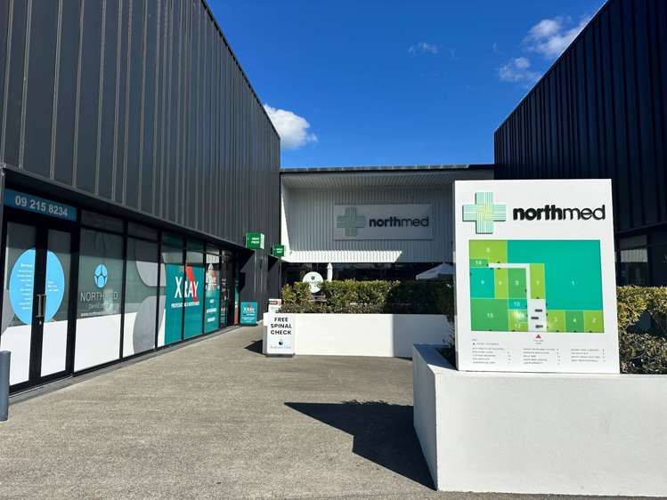 3 Akoranga Drive Northcote_11