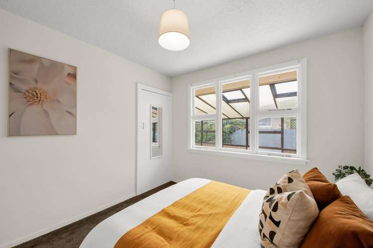 22 Yarmouth Street Aranui_13