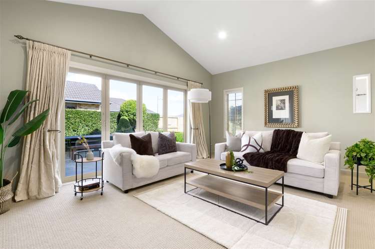 69 Wiltshire Drive Huntington_18