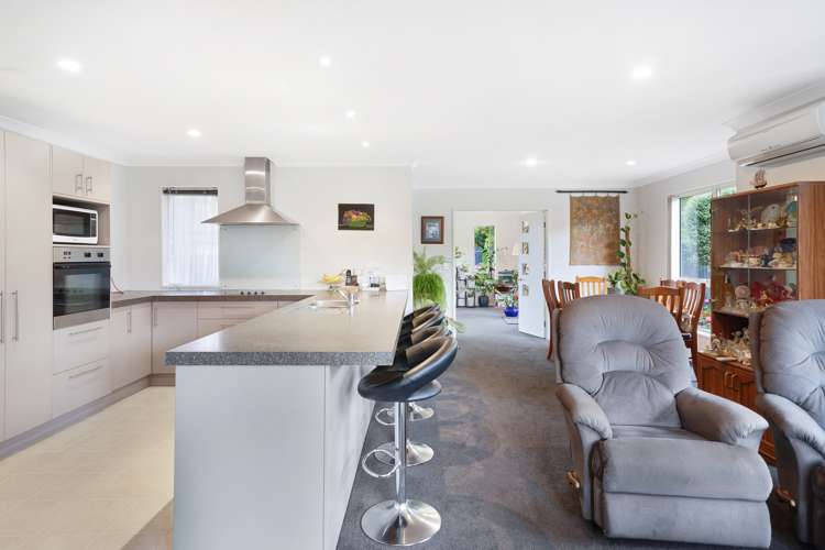 10 Charlie Stanton Place Shirley_7