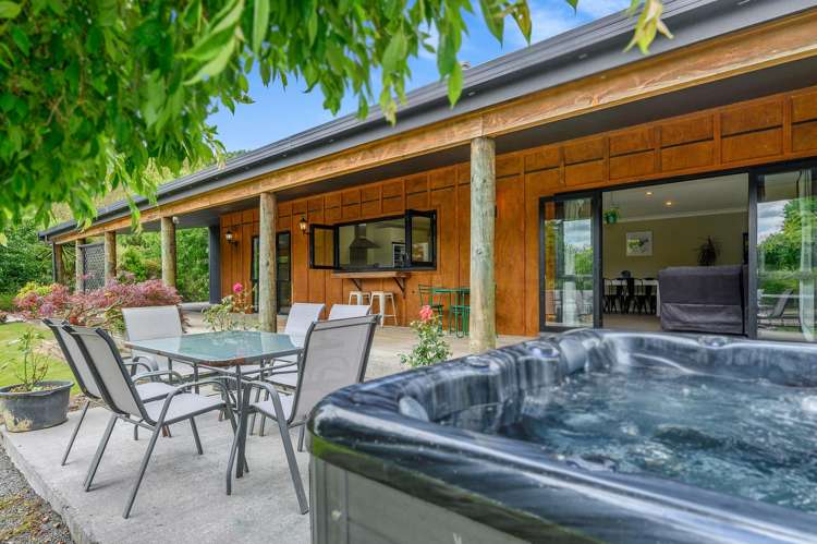 1765 Tutukau Road Kinloch_10