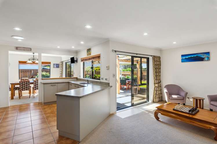 27 Quadrant Heights Paraparaumu_14