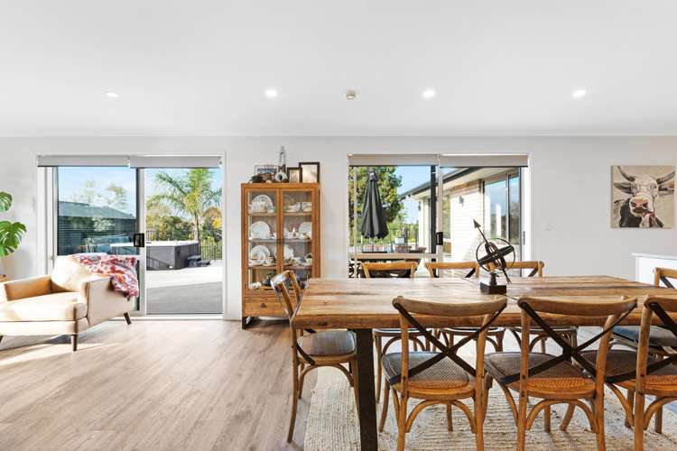 6 Gavinike Place Waimauku_11