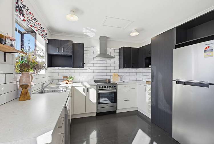 3 Tedder Way Karori_7