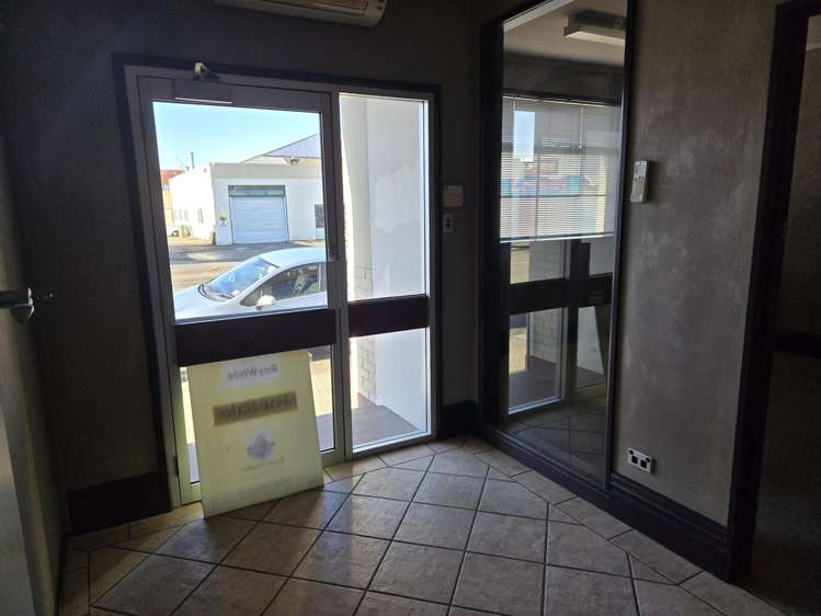 2 & 4 Elizabeth Street Balclutha_8