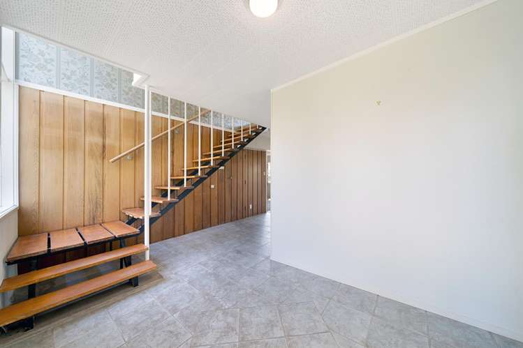 1 Alwyn Avenue Te Atatu South_9