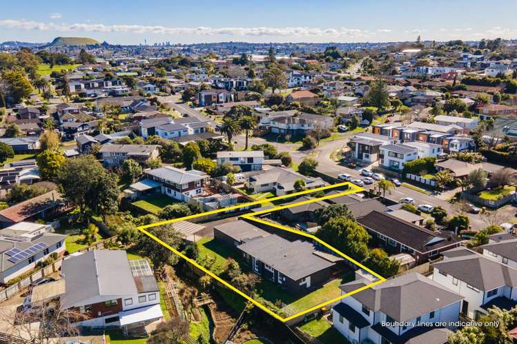 25 Meadway Sunnyhills_25